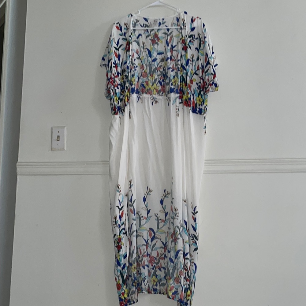 Floral White CUPshe coverup/ cardigan